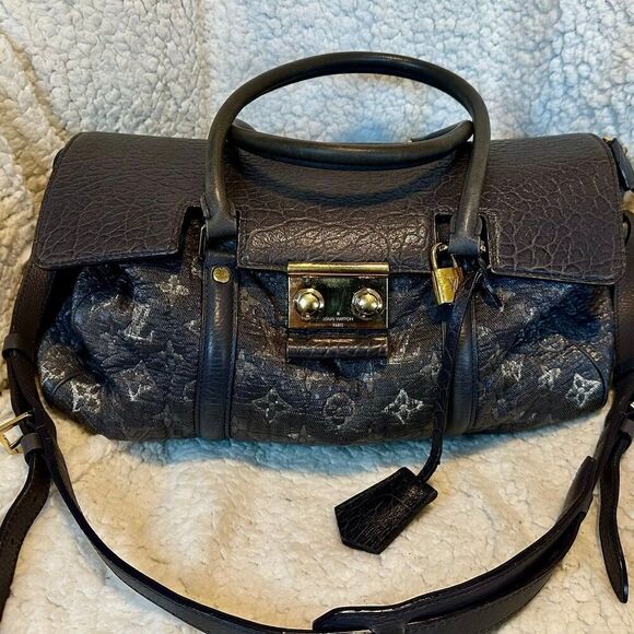 Louis Vuitton Volupté Psyche Gris Runway Bag Limited Edition Authentic - Picture 4 of 16